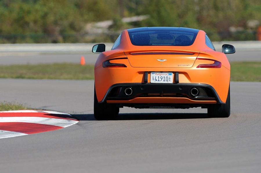  Aston Martin Vanquish 2012 года  (NA) (фото 102 из 182)